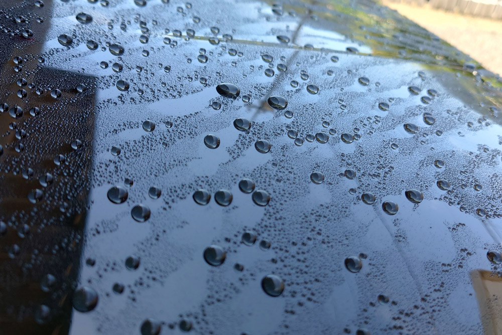 まごころコーティング洗車|洗って、艶と撥水をプラス。