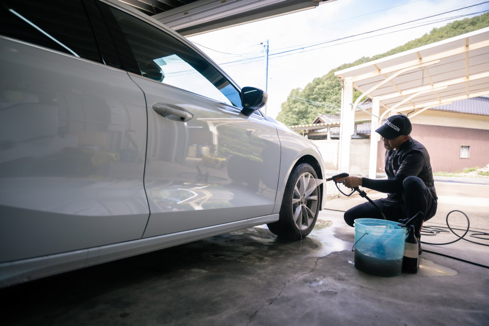 まごころ純水手洗い洗車|純水で、愛車をやさしく丁寧に。